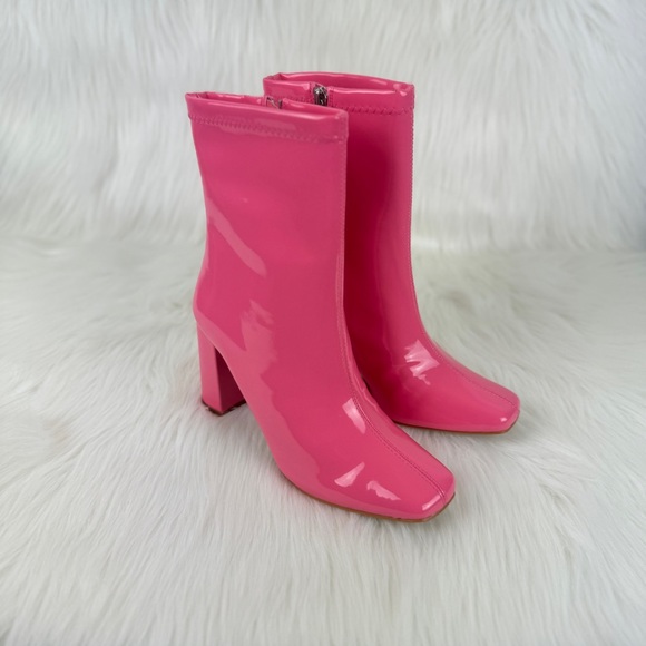 Cape Robbin Belinda Pink Faux Patent Leather Chunky Block Heel Ankle Booties - Picture 5 of 10